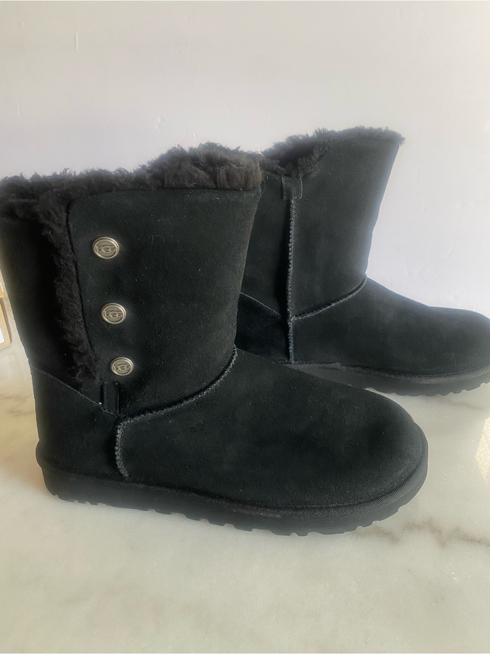 UGG Bailey Snaps Black Boots Sz 11 #
1127151 Brand New In Box
#winterboots #cozy